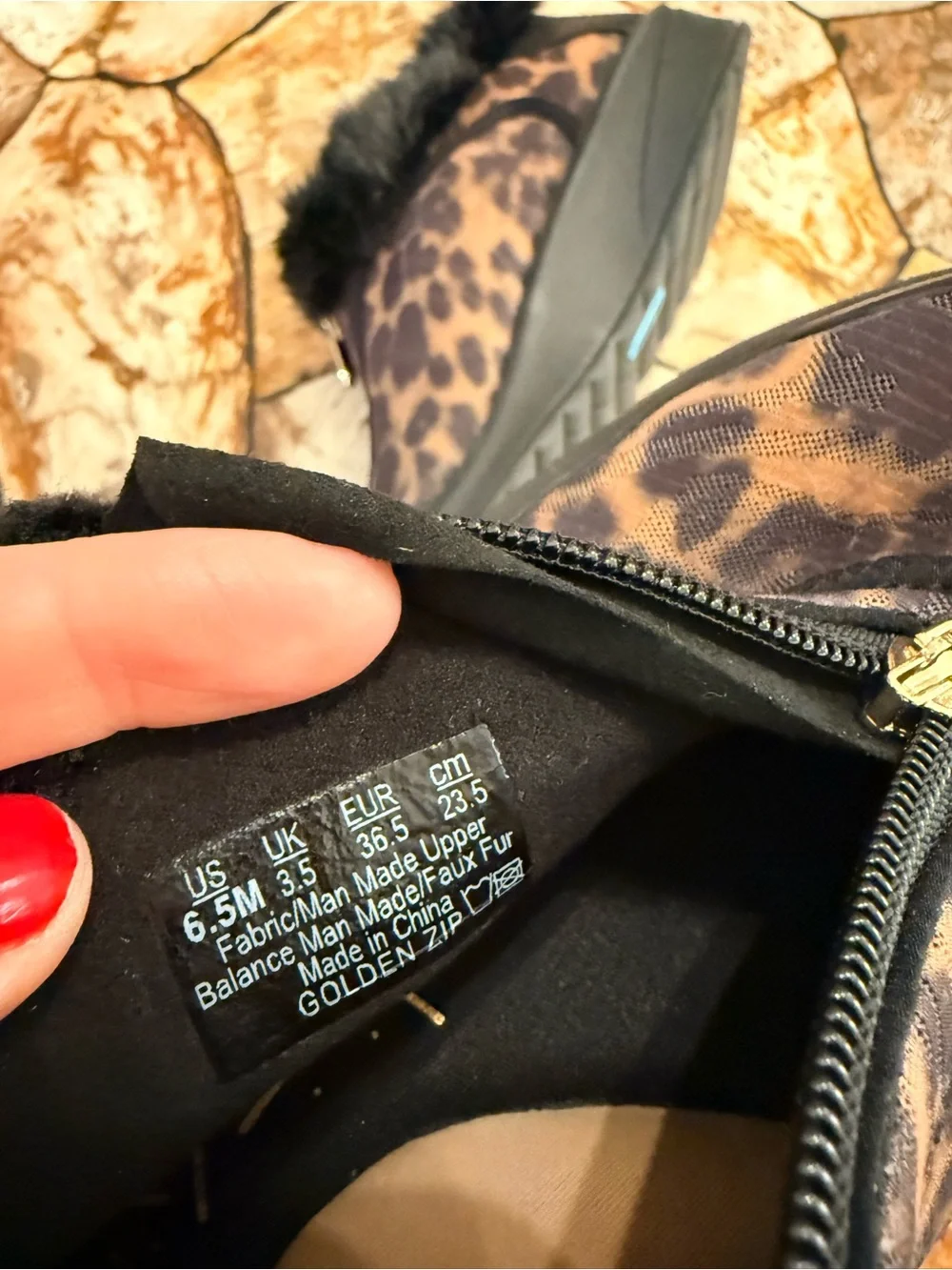 Bzees Leopard Faux Fur Winter Boots Women’s Size 6.5